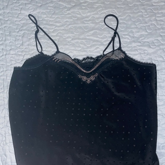 Black lace trim slip top - Picture 1 of 3